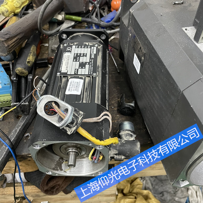 派克伺服電機(jī)通電異響抖動維修電話