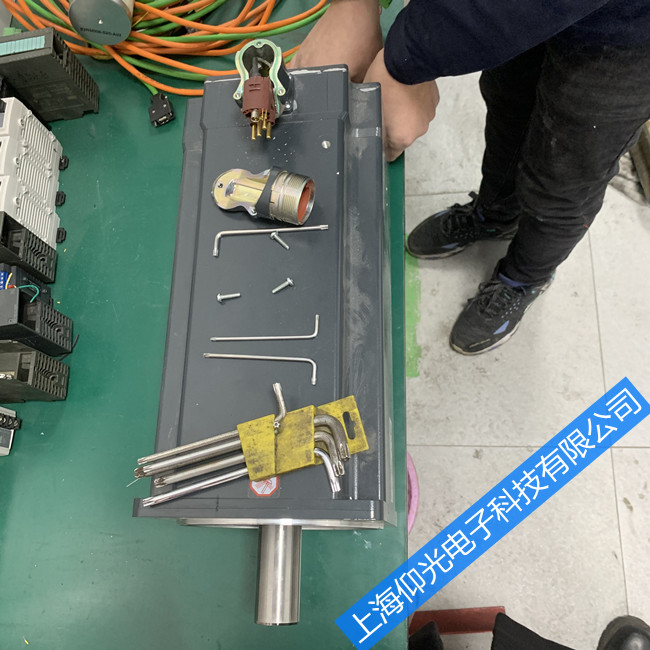 注塑機(jī)倍福伺服電機(jī)常見(jiàn)故障維修-收費(fèi)合理