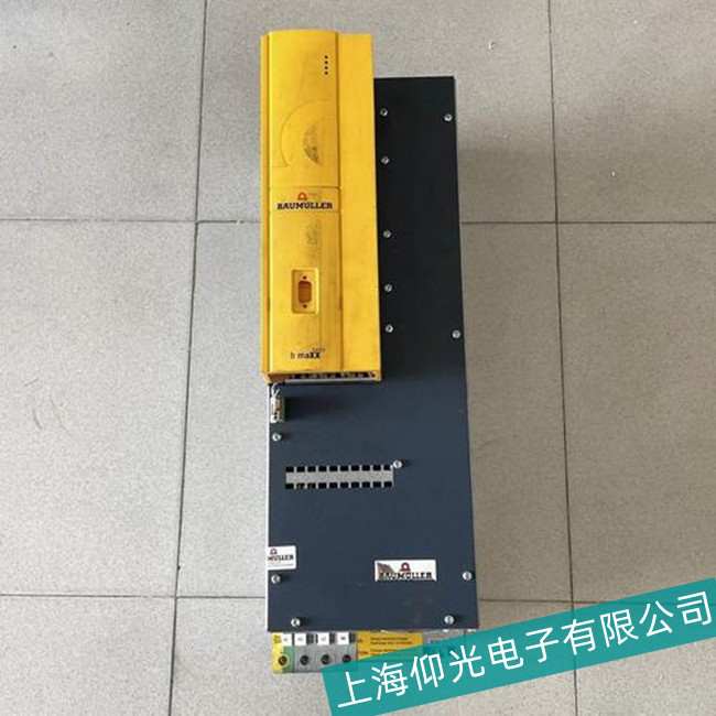 針對苞米勒驅動器上電無顯示故障的專業維修